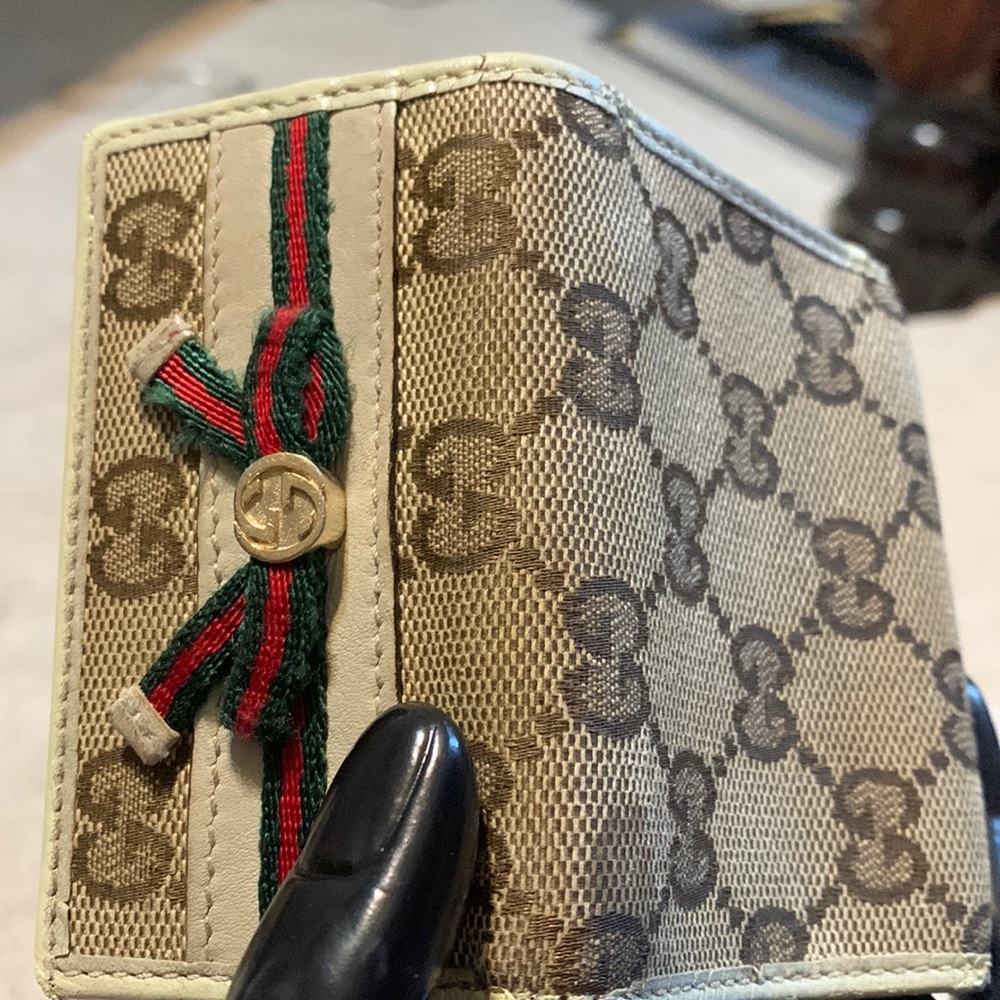 Vintage- Gucci key/ID Holder - Picture 6 of 12